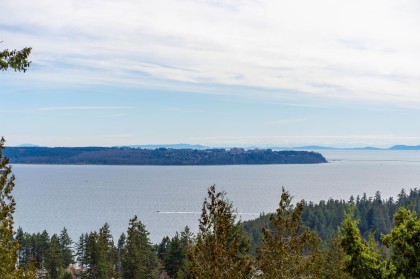 Photo 3 at 9 - 5110 Alderfeild Place, Upper Caulfeild, West Vancouver