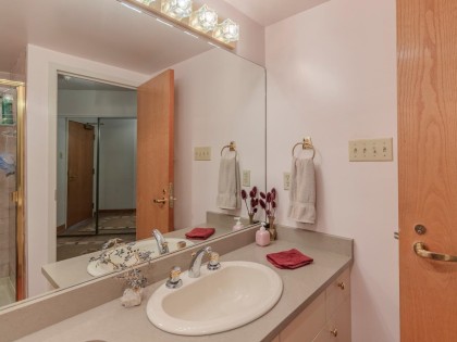 Photo 16 at 103 - 1470 Pennyfarthing Drive, False Creek, Vancouver West