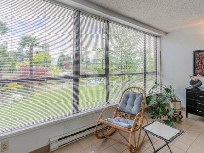 Photo 14 at 103 - 1470 Pennyfarthing Drive, False Creek, Vancouver West