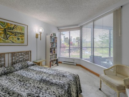 Photo 11 at 103 - 1470 Pennyfarthing Drive, False Creek, Vancouver West