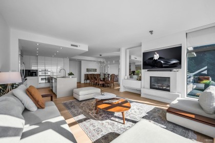 Photo 14 at 401 - 3315 Cypress Place, Cypress Park Estates, West Vancouver