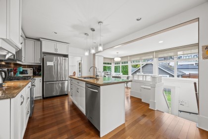 Photo 9 at 3276 W 21st Avenue, Dunbar, Vancouver West