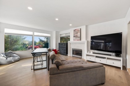 Photo 11 at 4809 Northwood Place, Cypress Park Estates, West Vancouver