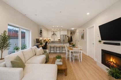 Photo 7 at 204 - 1273 Marine Drive, Norgate, North Vancouver