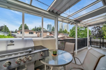 Photo 15 at 669 W 71st Avenue, Marpole, Vancouver West