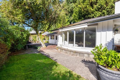 Photo 17 at 4110 Burkeridge Place, Bayridge, West Vancouver