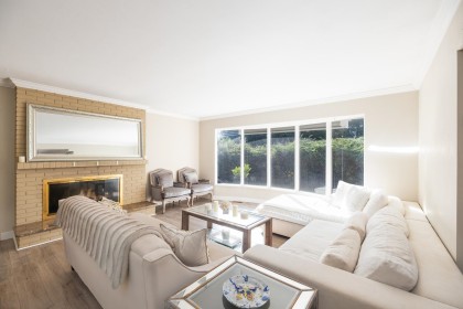 Photo 8 at 4110 Burkeridge Place, Bayridge, West Vancouver