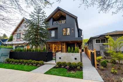 Photo 3 at 1 - 3345 W 13th Avenue, Kitsilano, Vancouver West