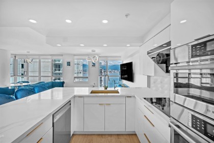 Photo 10 at 2602 - 1238 Melville, Coal Harbour, Vancouver West