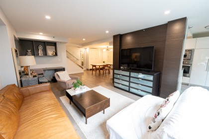 Photo 2 at 201 - 289 Drake Street, Yaletown, Vancouver West