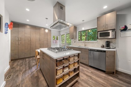 Photo 10 at 2010 Mackay Avenue, Pemberton Heights, North Vancouver