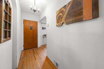 Photo 14 at 2010 Mackay Avenue, Pemberton Heights, North Vancouver