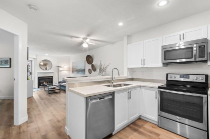 Photo 7 at 113 - 147 E 1st Street, Lower Lonsdale, North Vancouver