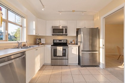 Photo 21 at 405 - 2059 Chesterfield Avenue, Central Lonsdale, North Vancouver