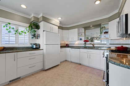 Photo 11 at 353 Newdale Court, Upper Delbrook, North Vancouver