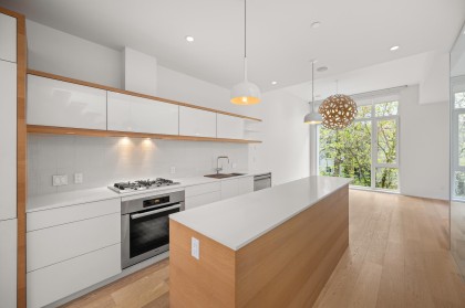 Photo 13 at 1889 W 2nd Avenue, Kitsilano, Vancouver West