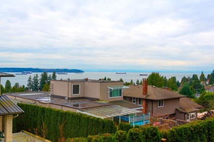 Photo 6 at 2338 Ottawa Avenue, Dundarave, West Vancouver