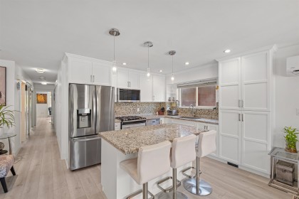 Photo 6 at 318 W 18th Street, Central Lonsdale, North Vancouver
