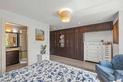 Photo 11 at 318 W 18th Street, Central Lonsdale, North Vancouver