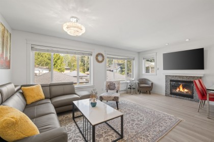 Photo 4 at 318 W 18th Street, Central Lonsdale, North Vancouver