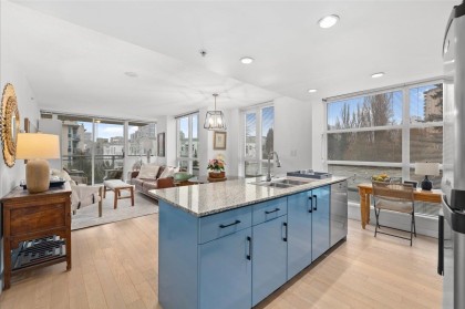Photo 2 at 708 - 188 E Esplanade, Lower Lonsdale, North Vancouver