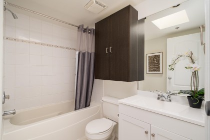 Photo 19 at 206 - 2190 W 5th Avenue, Kitsilano, Vancouver West