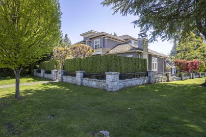Photo 2 at 738 W 54th Avenue, South Cambie, Vancouver West