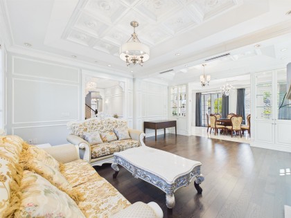 Photo 5 at 738 W 54th Avenue, South Cambie, Vancouver West
