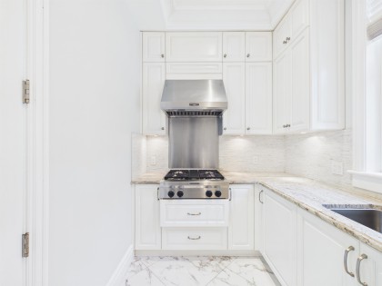 Photo 11 at 738 W 54th Avenue, South Cambie, Vancouver West