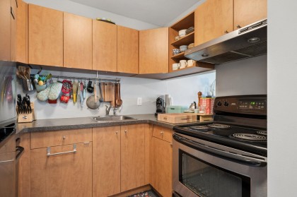 Photo 10 at 407 - 1345 Comox Street, West End VW, Vancouver West