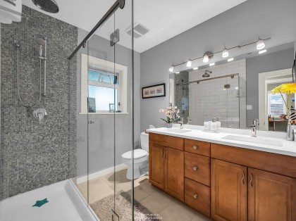 Photo 22 at 938 Beaumont Drive, Edgemont, North Vancouver