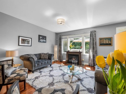 Photo 4 at 938 Beaumont Drive, Edgemont, North Vancouver