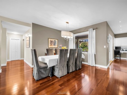 Photo 8 at 938 Beaumont Drive, Edgemont, North Vancouver