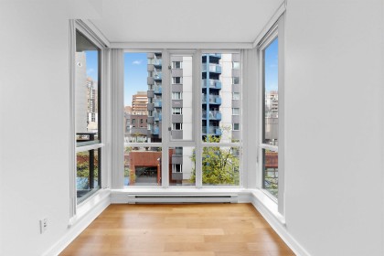 Photo 13 at 602 - 1082 Seymour Street, Downtown VW, Vancouver West