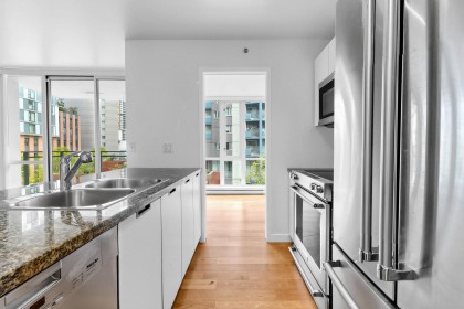 Photo 11 at 602 - 1082 Seymour Street, Downtown VW, Vancouver West