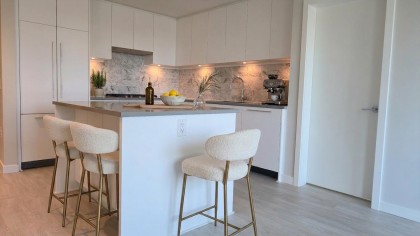 Photo 5 at 402 - 110 E 17th Street, Central Lonsdale, North Vancouver