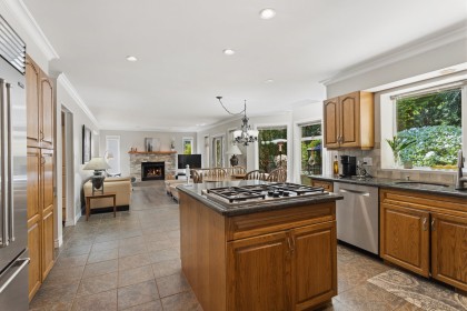 Photo 10 at 2465 Berton Place, Blueridge NV, North Vancouver