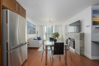 Photo 3 at 608 - 145 St. Georges Avenue, Lower Lonsdale, North Vancouver