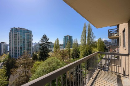 Photo 10 at 608 - 145 St. Georges Avenue, Lower Lonsdale, North Vancouver