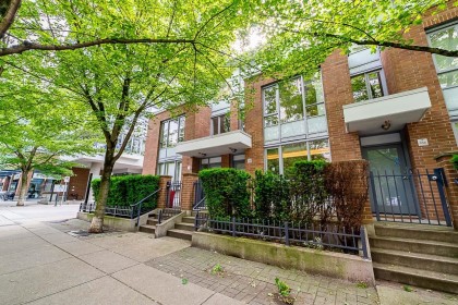 Photo 2 at 938 Beatty Street, Yaletown, Vancouver West