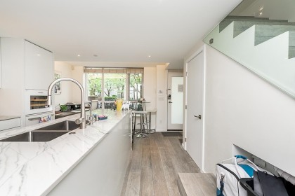 Photo 6 at 938 Beatty Street, Yaletown, Vancouver West
