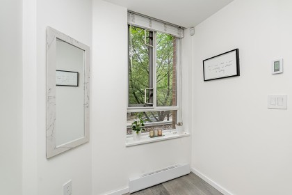Photo 16 at 938 Beatty Street, Yaletown, Vancouver West