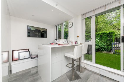 Photo 11 at 938 Beatty Street, Yaletown, Vancouver West