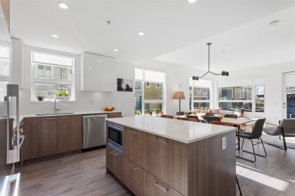 Photo 13 at 204 - 715 W 15th Street, Central Lonsdale, North Vancouver