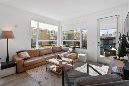 Photo 5 at 204 - 715 W 15th Street, Central Lonsdale, North Vancouver
