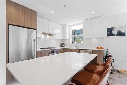 Photo 15 at 204 - 715 W 15th Street, Central Lonsdale, North Vancouver