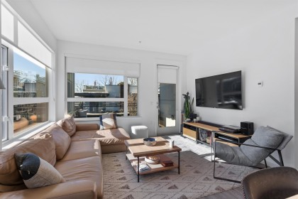 Photo 4 at 204 - 715 W 15th Street, Central Lonsdale, North Vancouver