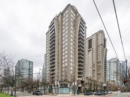 Photo 25 at 2002 - 989 Richards Street, Yaletown, Vancouver West