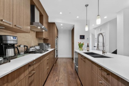 Photo 5 at 621 14th Street, Ambleside, West Vancouver