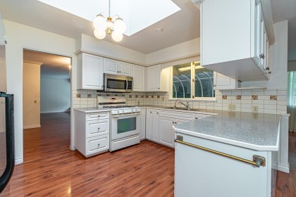 Photo 11 at 5725 Cranley Drive, Eagle Harbour, West Vancouver